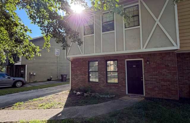 Spacious 3 Bedroom 2.5 Bath Townhome in Downtown Powder Springs photos photos