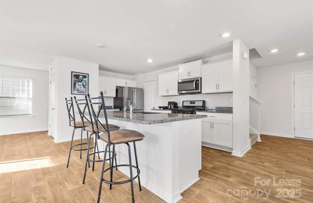 2120 Redstone Drive Gallery 4