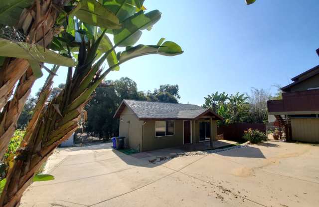 645 Ocean View Ave ~ GATED 1 Bedroom Guest Home in Encinitas - 645 Ocean View Avenue, Encinitas, CA 92024