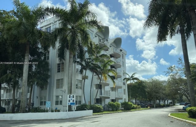 498 NW 165th St Rd - 498 Northwest 165th Street, Golden Glades, FL 33169