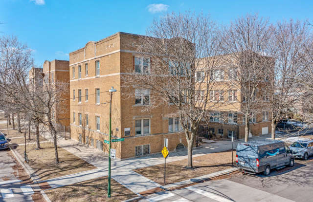 4700 Winchester Apt. photos photos