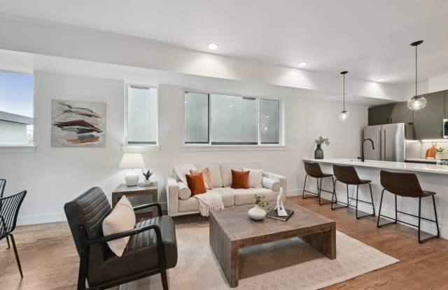 Modern 3BD, 3.5BA Sloan’s Lake Home with Rooftop Deck and 1-Car Garage Gallery 3