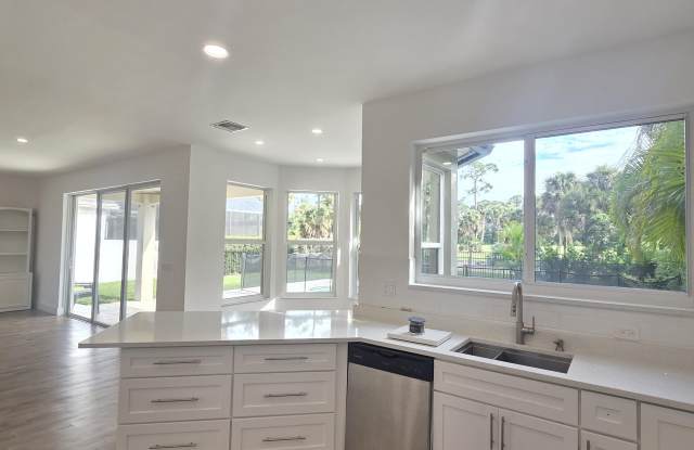 15188 Oak Chase Court Gallery 4