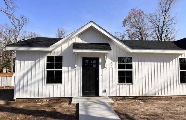 1107 E 34th Street photos photos