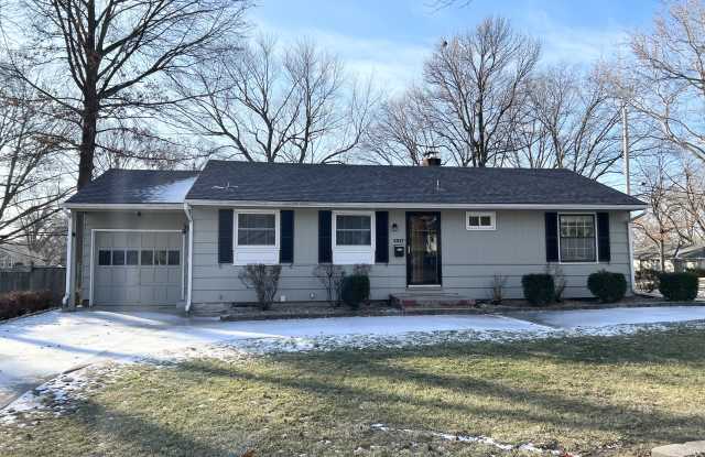 5317 W 73rd Street - 5317 West 73rd Street, Prairie Village, KS 66208