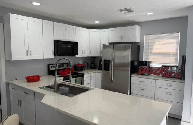 1392 Riverside Circle 1394, Wellington, FL 33414 photos photos