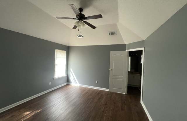 2799 Virginia Woods Pl Gallery 4