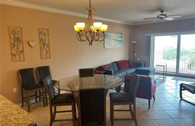 1188 N TAMIAMI Trail Gallery 4
