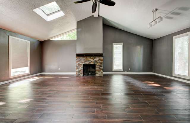1222 Camden Way Gallery 3