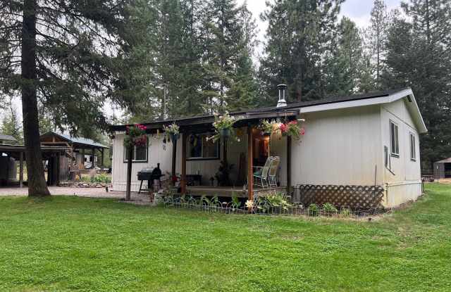 Available Now! North Deer Park - 3 bedroom, 2 bathroom Single Family Home on 10 Acres! Gallery 3