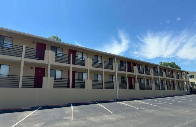 WALK TO CAMPUS 1/1 Condo w/ Stainless Steel Appliances, Walk In Closet, Comm Pool! $1095/month! Available May 15th! photos photos WALK TO CAMPUS 1/1 Condo w/ Stainless Steel Appliances, Walk In Closet, Comm Pool! $1095/month! Available May 15th! photos photos