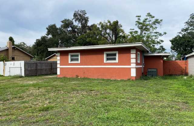 2 BDRM DUPLEX UNIT IN HOLDEN HEIGHTS AVAIL NOW! (SEE TERMS) photos photos