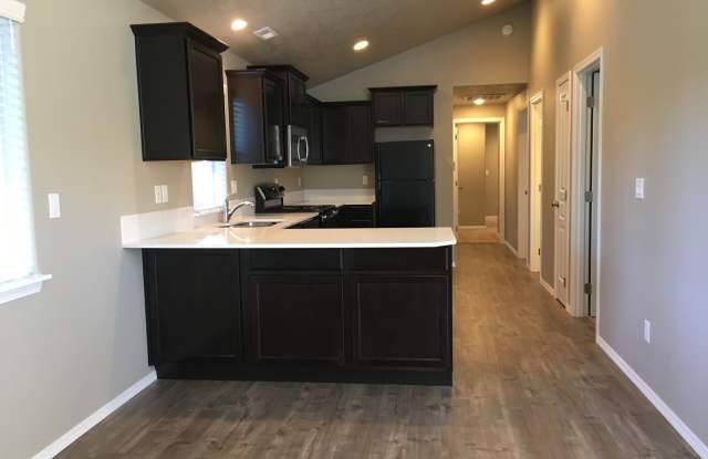 1281 W Rail Way Gallery 4