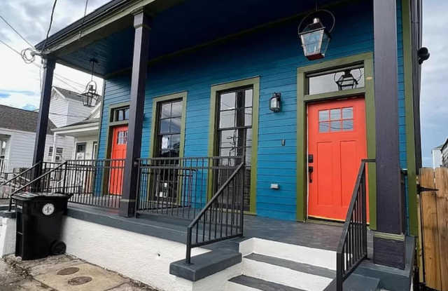 2308 Third St photos photos
