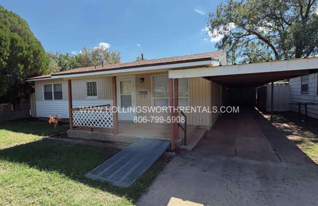 3 Bedroom, 1 bath House centrally located Gallery 3