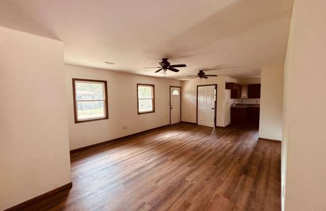 Fully Updated 4-Bedroom Home – Move-In Ready! Gallery 3