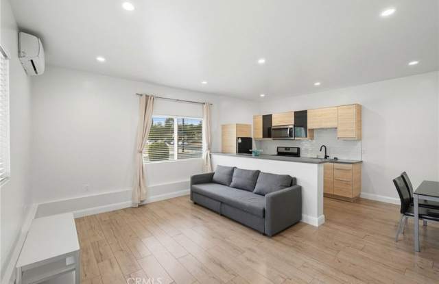 11642 Gothic Avenue photos photos