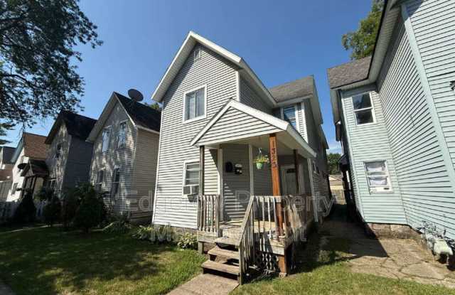 1323 Broadway Ave NW photos photos