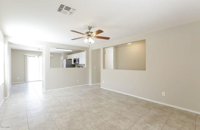 15561 W ACAPULCO Lane Gallery 3