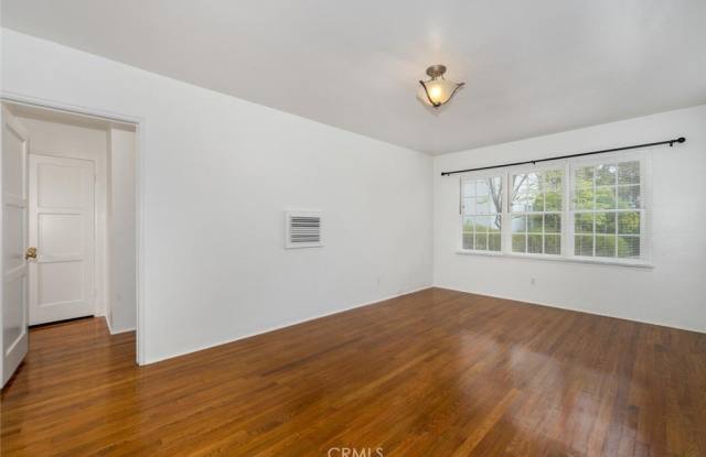 814 E Carson St photos photos