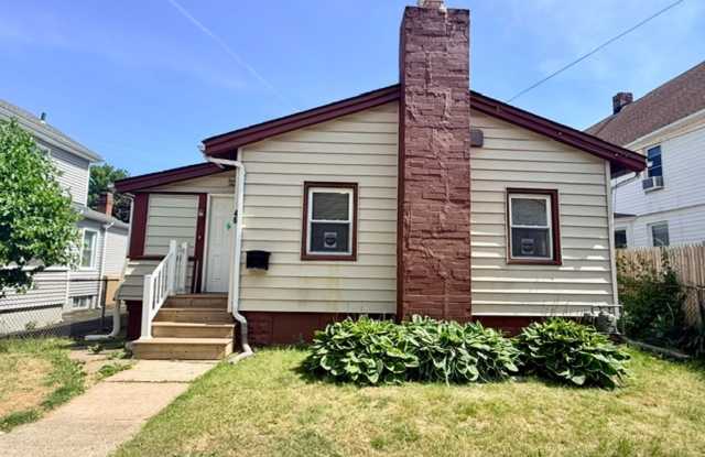 4 Bedroom Single Family Home in West Haven photos photos