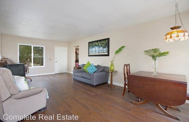 4525 Beverly Glen Drive Gallery 2