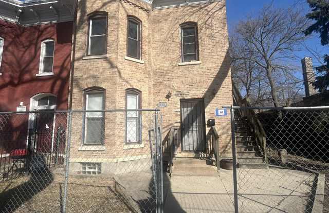 7751 South Greenwood Avenue - 2 photos photos 7751 South Greenwood Avenue - 2 photos photos