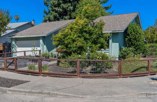 Browns Valley 3 Bed 2 Bath Home Gallery 4