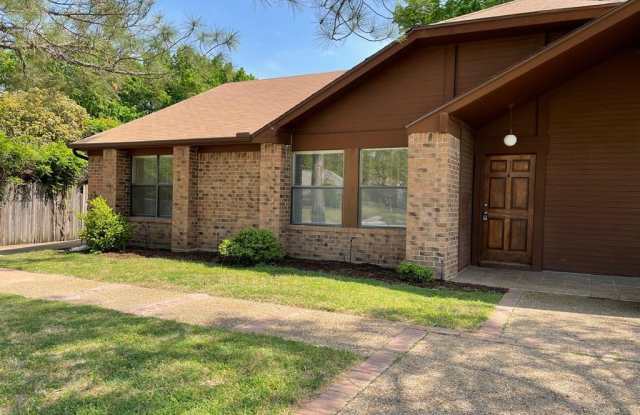 210 E Denton Drive - 210 East Denton Drive, Euless, TX 76039