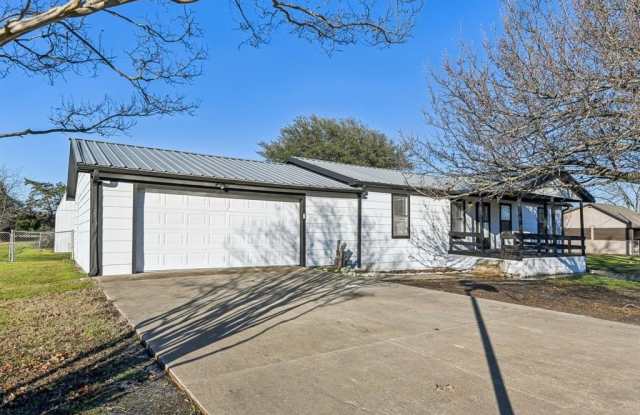 250 County Road 3318 photos photos