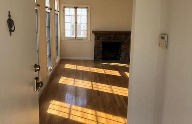 4743 AMBROSE Avenue Gallery 2