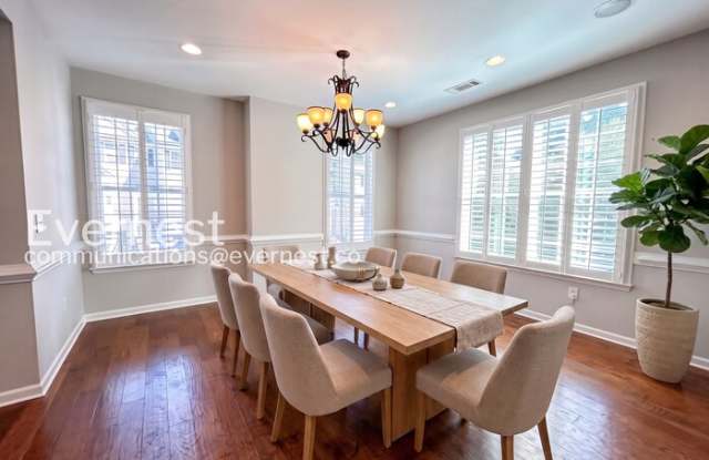 4302 Laurel Creek Court Southeast Gallery 3
