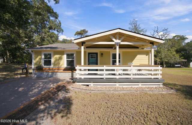 2878 Sea Aire Drive SW Gallery 2