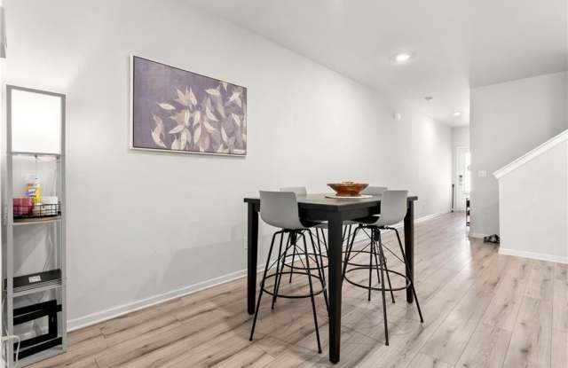 1840 Fabian Way SW Gallery 3