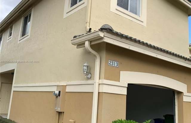 2313 Pasadena Way photos photos