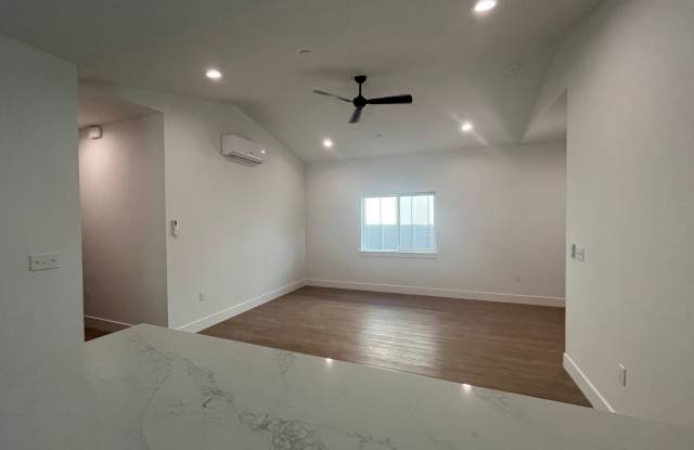 New Build on Old Alturas - ALL Electric with City of Redding Solar! Gallery 4