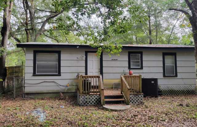 9658 Gibson Ave - 9658 Gibson Avenue, Jacksonville, FL 32208