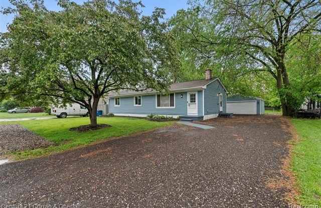 6262 Garden court photos photos