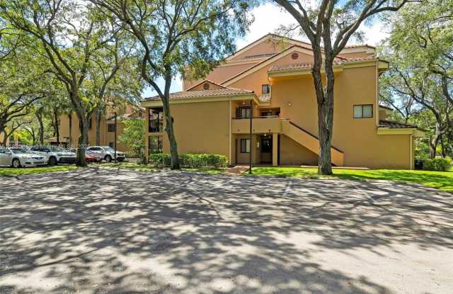 15575 Miami Lakeway N photos photos