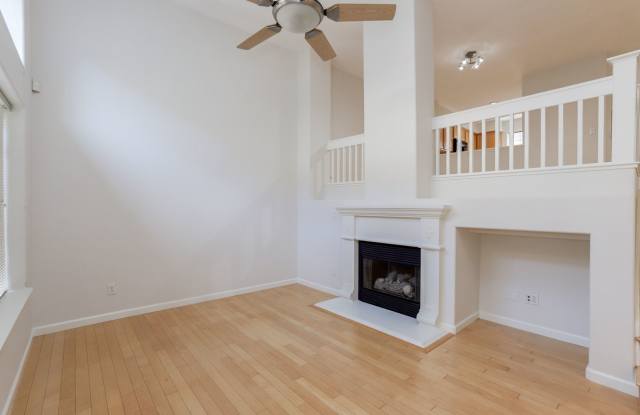 3 Bed / 2.5 bath pet friendly townhome with a bonus home office/den + EV charger in garage. YouTube tour!! photos photos