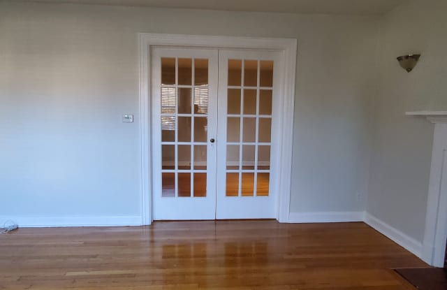 132 Diamond Bridge Avenue Gallery 3