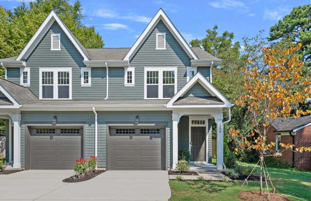 Minutes to Uptown, NoDa  Camp North End photos photos