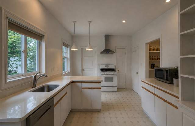35 College Ave photos photos