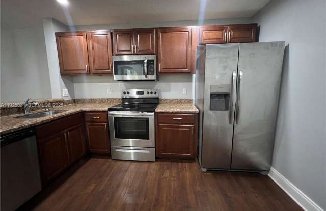 501 Gardens Drive photos photos
