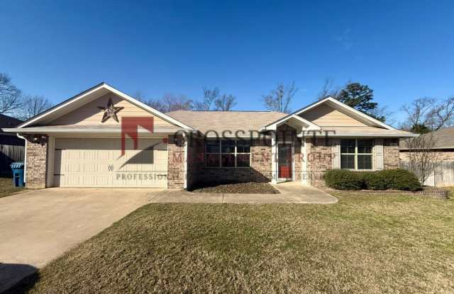 Tour Today! 3 Bedroom 2 Bath in Lindale ISD! - 203 Mission Crest Circle, Lindale, TX 75771