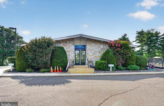 1401 MEETINGHOUSE Road Gallery 2