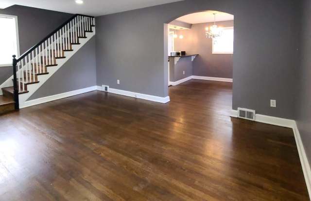 109 S PARK DRIVE Gallery 4