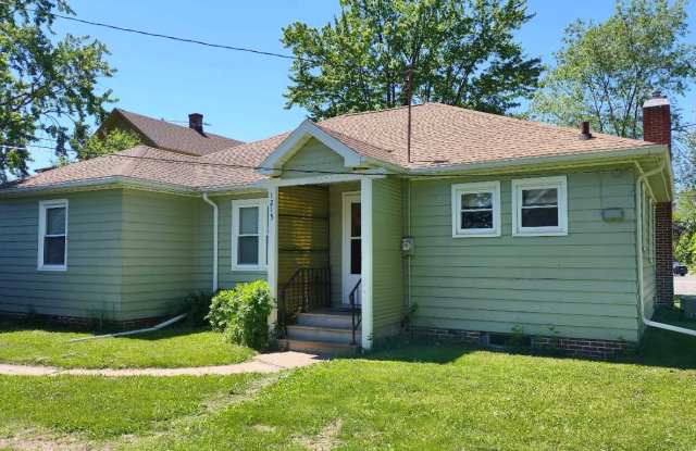 1215 Grand Avenue photos photos