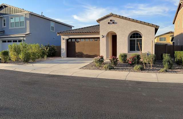 2244 East Palmdale Lane Gallery 3