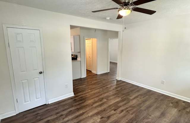 3 Bedroom Fully Renovated Hampton Home! Gallery 4